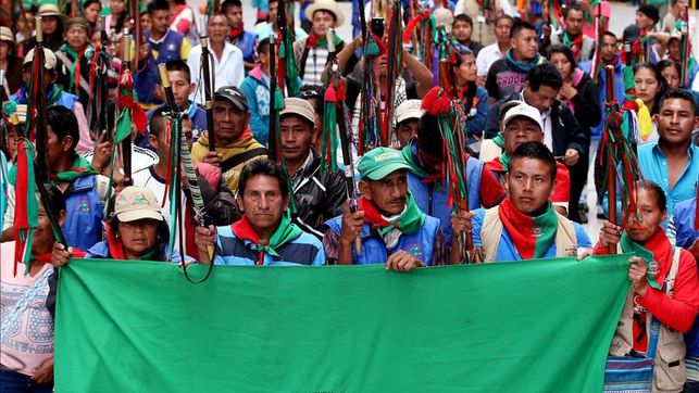 Indígenas colombianos piden en una demanda que les devuelvan tierras perdidas