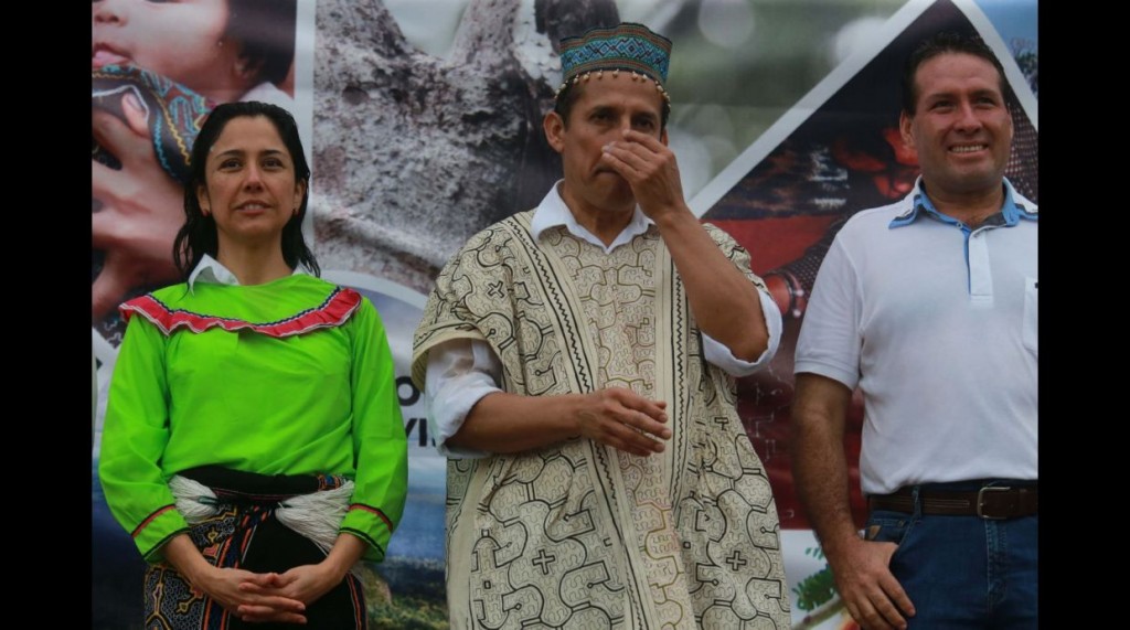 En la localidad de Nuevo Saposoa, Ucayali, Ollanta Humala firmó hoy el decreto supremo que crea el Parque Nacional Sierra de Divisor. (Foto: Lino Chipana)