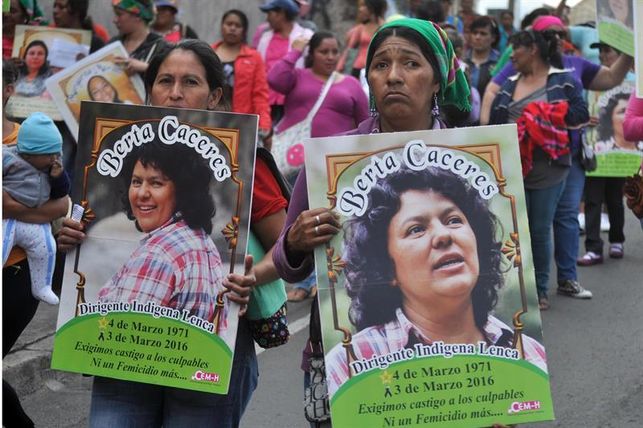 Una de las múltiples manifestaciones para pedir justicia porla muerte de la activista Berta Cáceres. EFE