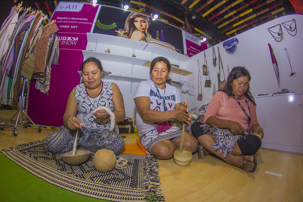 Las artesanas en el Perú Moda 2016. Foto: Edder Quispe/Inventa Play.