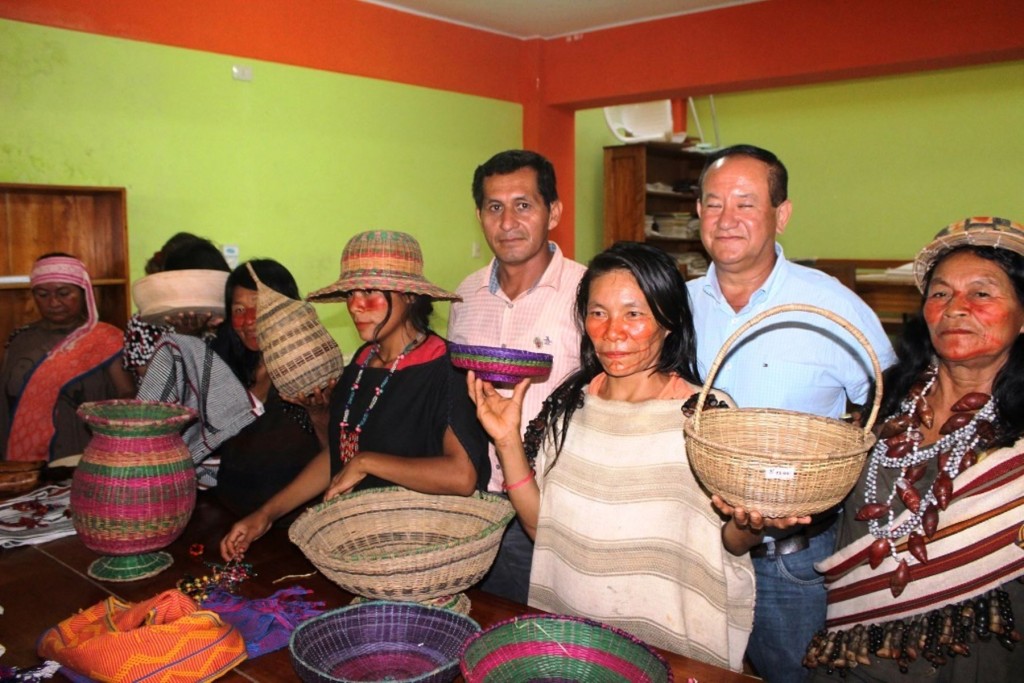 Representantes de comunidad indígena Amahuaca, en Atalaya, Ucayali, participaron de taller para poner en valor su cultura.