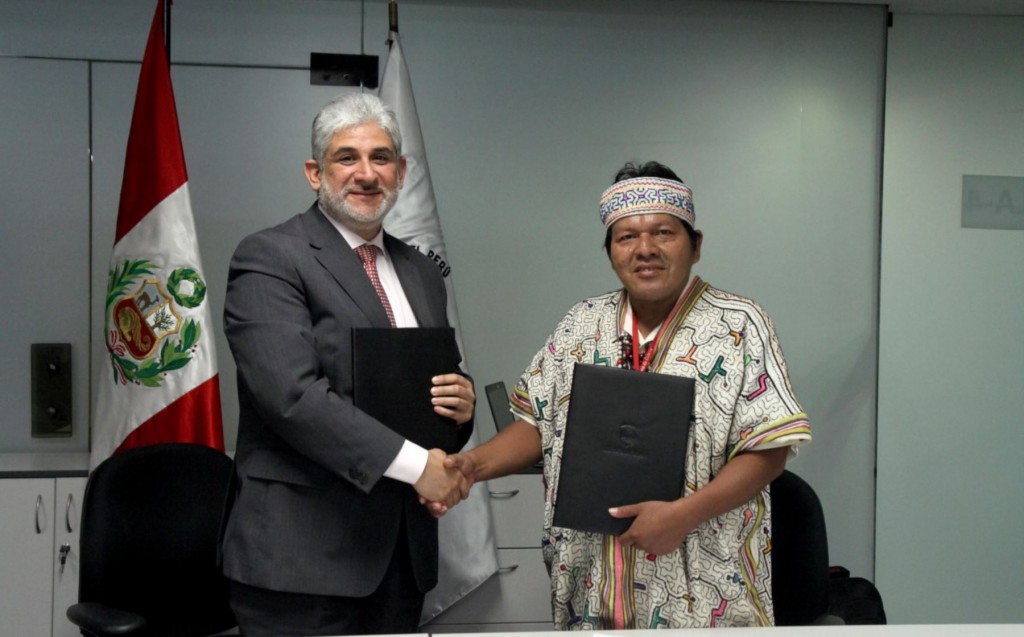 Ministerio de Cultura y Fenamad suscriben convenio de cooperación para garantizar derechos de los pueblos indígenas.