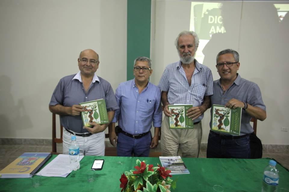 Anoche en Tarapoto se presentó el "Diccionario Amazónico, voces del castellano en la selva peruana", del antropólogo peruano Alberto Chirif. 