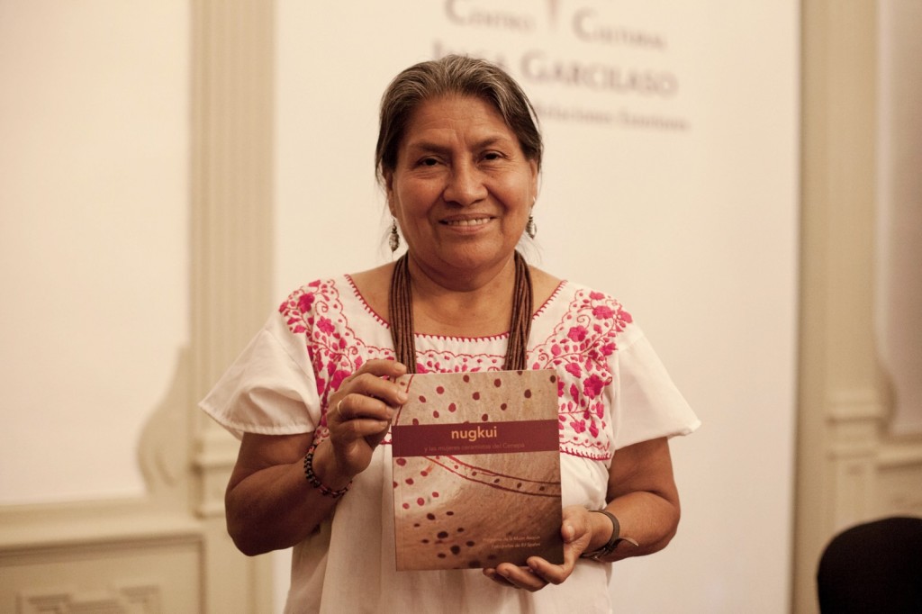 Irma Tuesta, “Chinita”, en la presentación del libro Nugkui y las mujeres ceramistas del Cenepa. Foto: CAAAP