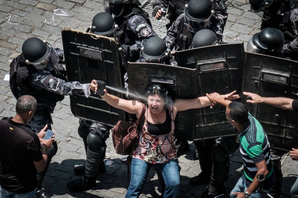Protesta en Río de Janeiro sobre medidas de austeridad. © YASUYOSHI CHIBA/AFP/Getty Images