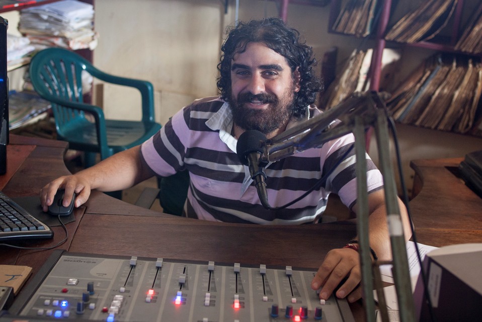 César González Villar, director de Radio Madre de Dios, radio del Vicariato Apostólico de Puerto Maldonado. Foto: CAAAP