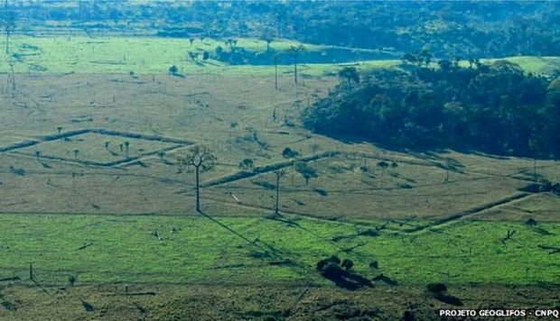 Vista aérea de uno de los geoglifos hallados en Brasil.