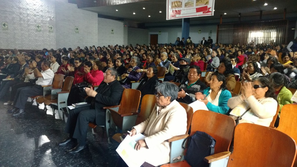 El auditorio se registró prácticamente lleno. Foto: Arquidiócesis de Trujillo