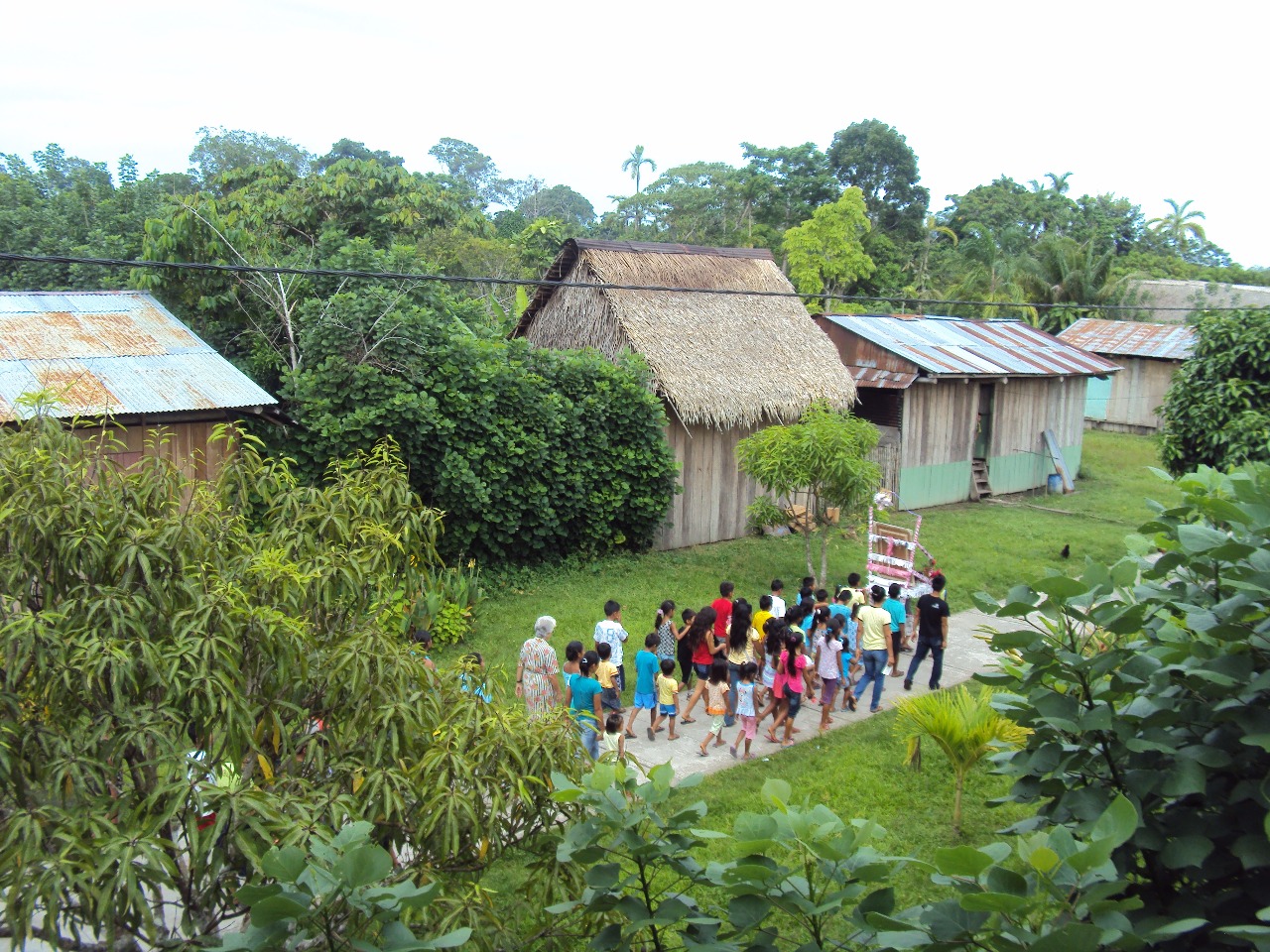 Si de caminar se trata, algunos desafíos de los pueblos indígenas a la  Iglesia - Centro Amazónico de Antropología y Aplicación Práctica (CAAAP)