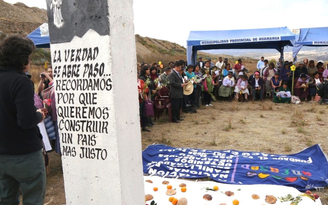 Oficializan Ley de Búsqueda de Personas Desaparecidas de 1980 al 2000
