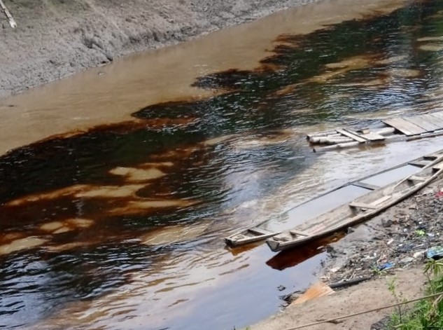 Loreto: Reportan derrame de petróleo en la comunidad de Cuninico